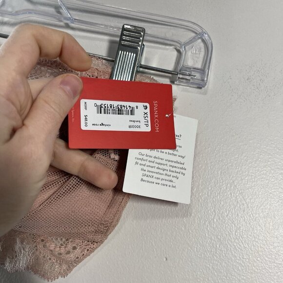 SPANX‎ NWT Undie-tectable Strapless Lace Bandeau Bra 30031R in Vintage Rose XS - Picture 3 of 6